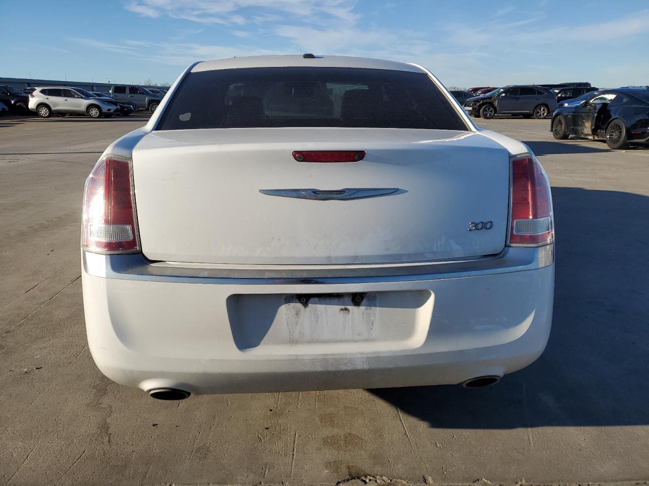 Photo 5 VIN: 2C3CA5CG1BH579664 - CHRYSLER 300 