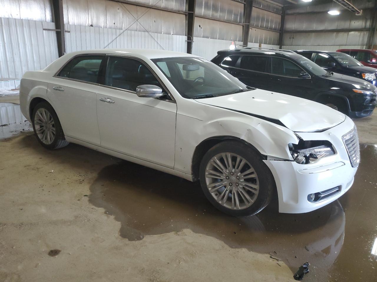 Photo 3 VIN: 2C3CA5CG1BH579681 - CHRYSLER 300 