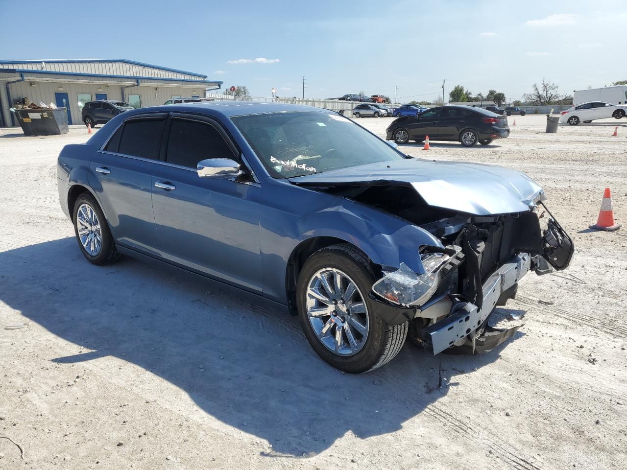 Photo 3 VIN: 2C3CA5CG2BH547421 - CHRYSLER 300 