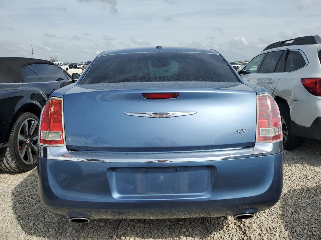 Photo 5 VIN: 2C3CA5CG2BH547421 - CHRYSLER 300 