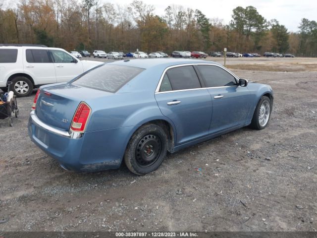 Photo 3 VIN: 2C3CA5CG2BH580189 - CHRYSLER 300 