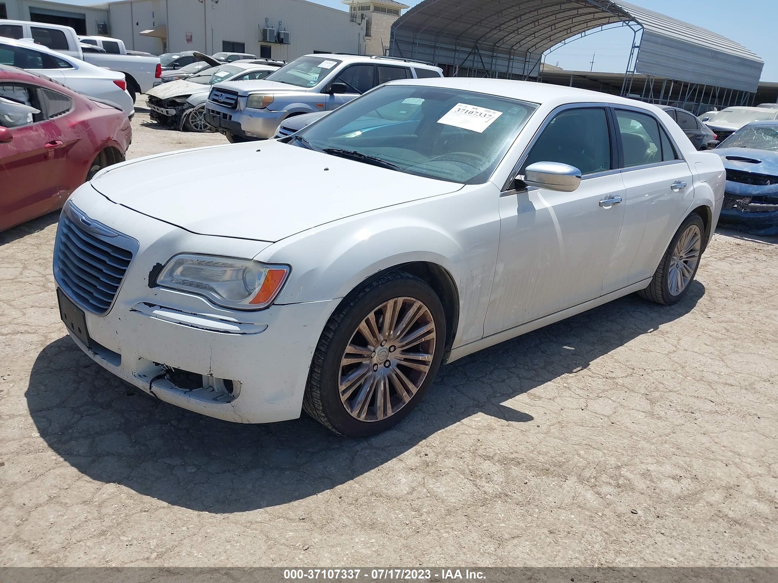 Photo 1 VIN: 2C3CA5CG2BH582895 - CHRYSLER 300 