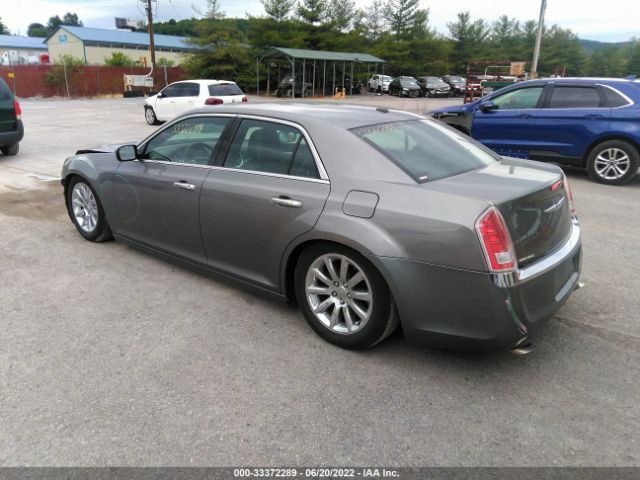 Photo 2 VIN: 2C3CA5CG2BH592665 - CHRYSLER 300 