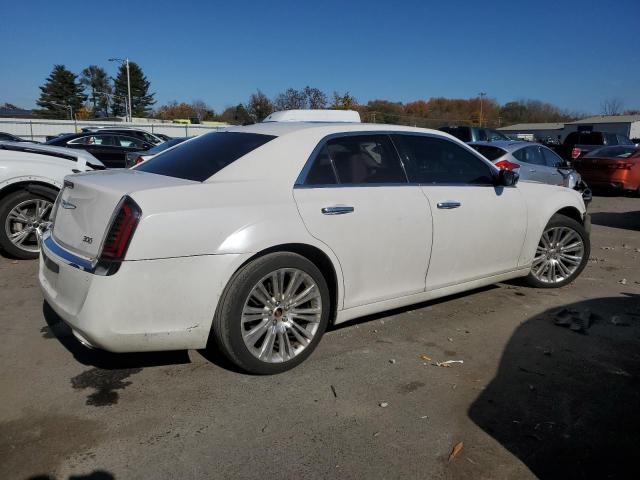 Photo 2 VIN: 2C3CA5CG3BH529784 - CHRYSLER 300 