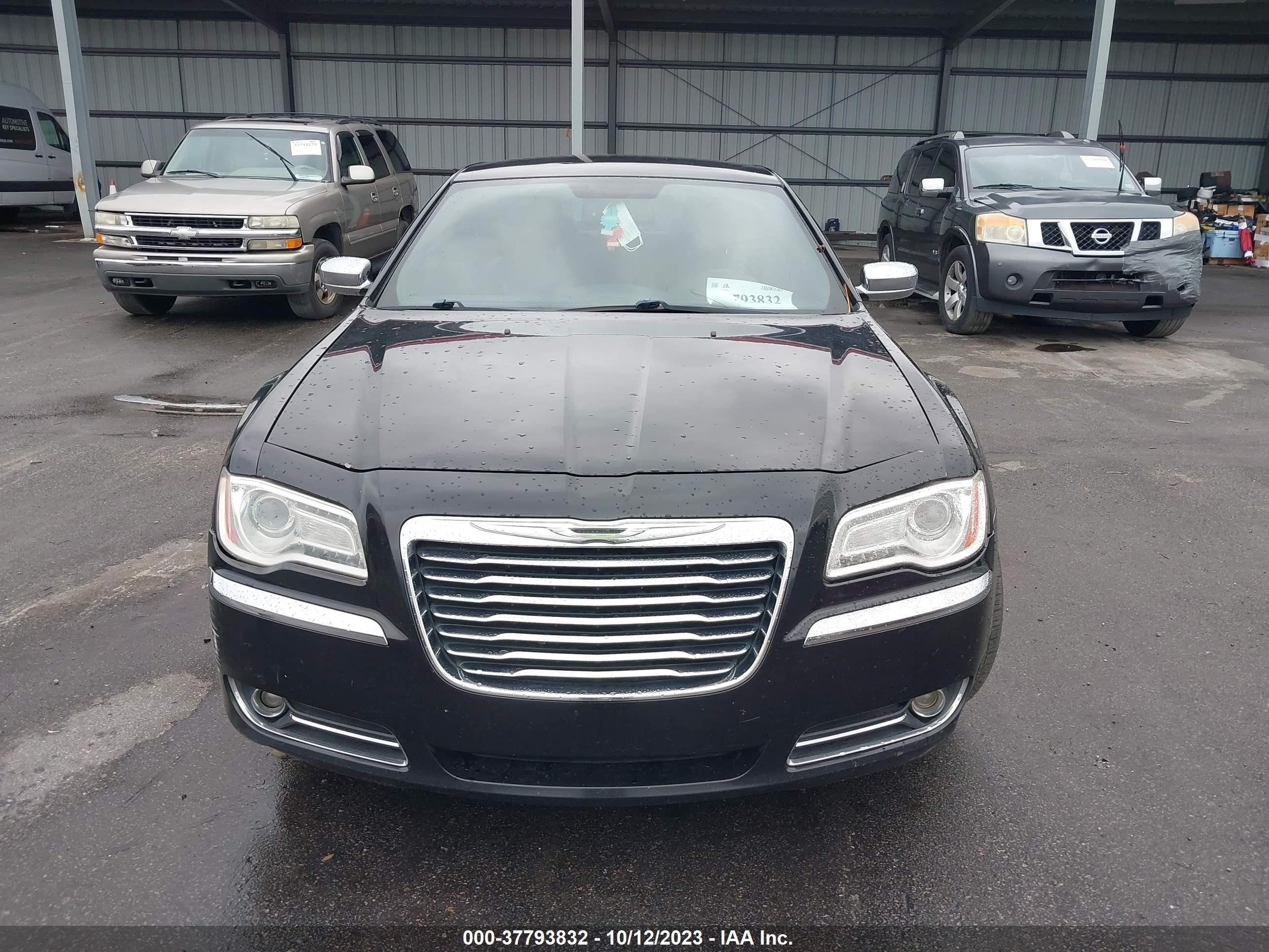 Photo 5 VIN: 2C3CA5CG3BH536993 - CHRYSLER 300 