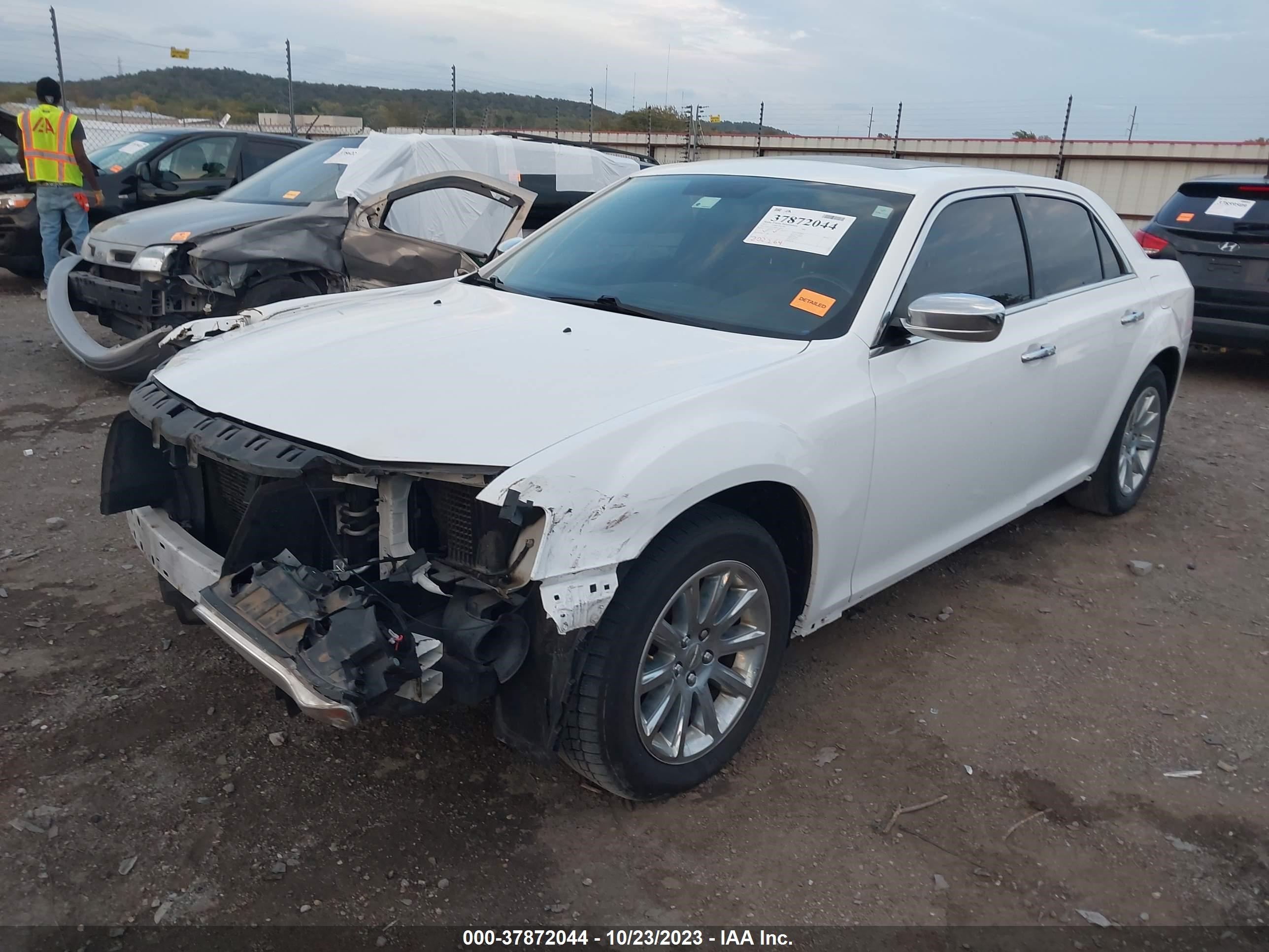 Photo 1 VIN: 2C3CA5CG4BH531866 - CHRYSLER 300 