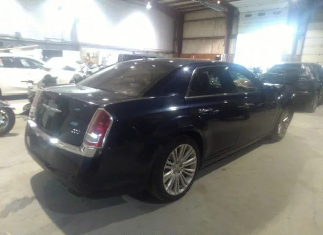 Photo 3 VIN: 2C3CA5CG4BH560638 - CHRYSLER 300 