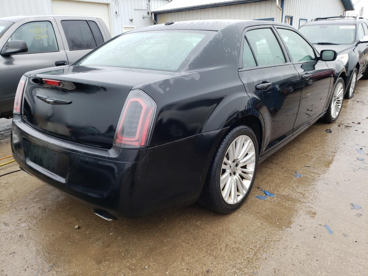 Photo 2 VIN: 2C3CA5CG4BH599357 - CHRYSLER 300 