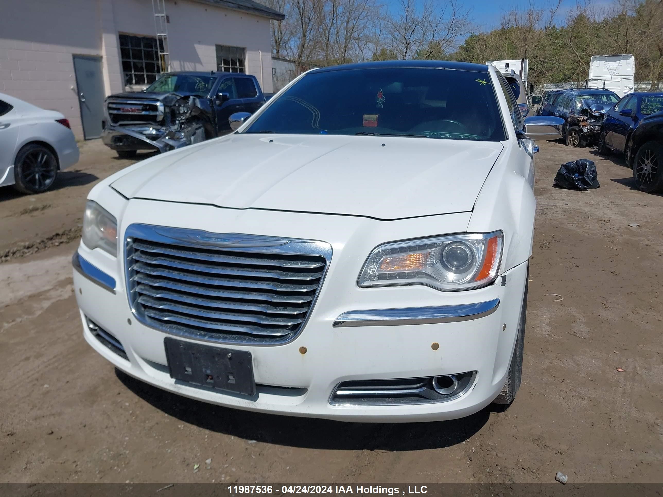 Photo 5 VIN: 2C3CA5CG4BH611409 - CHRYSLER 300C 