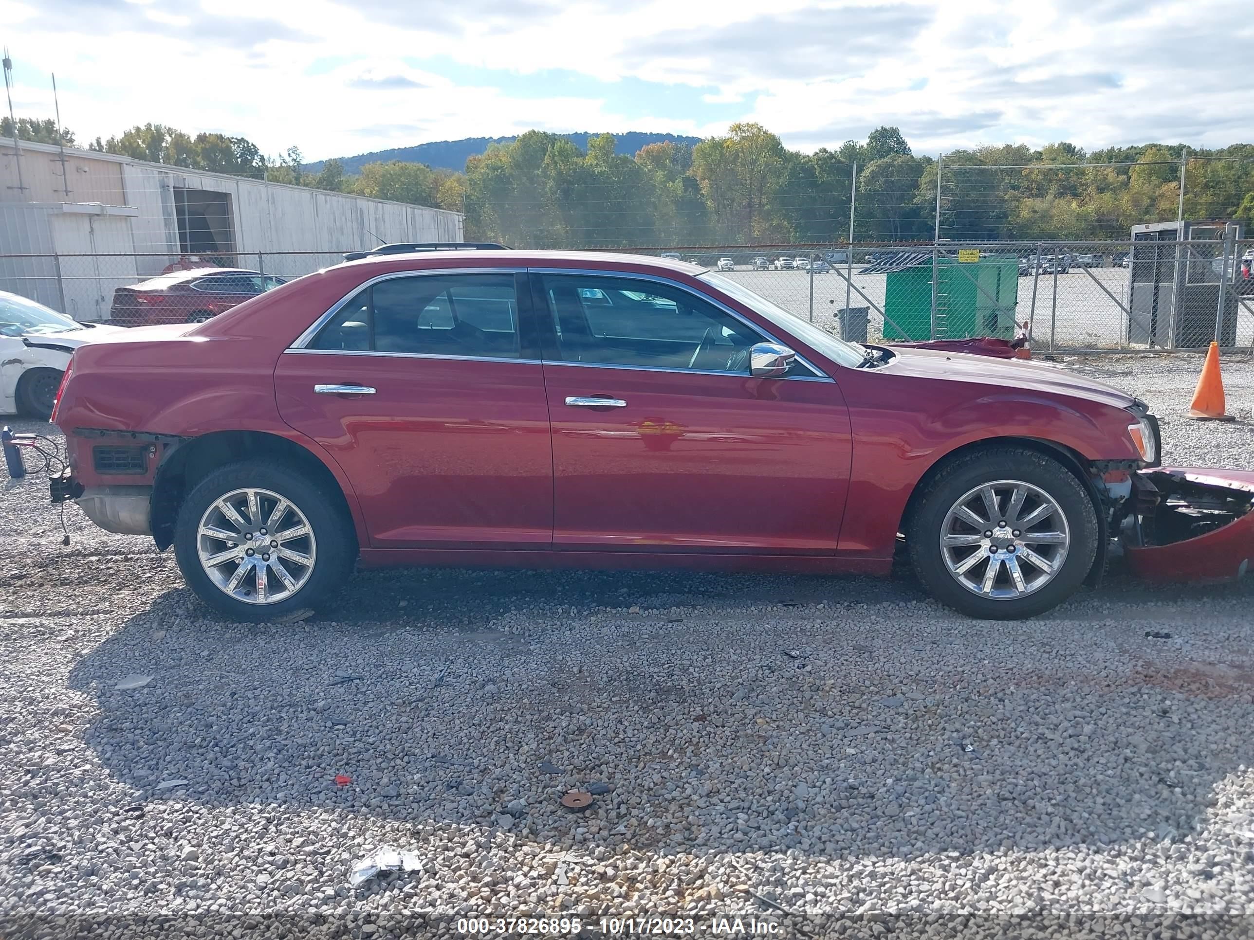 Photo 11 VIN: 2C3CA5CG6BH545932 - CHRYSLER 300 