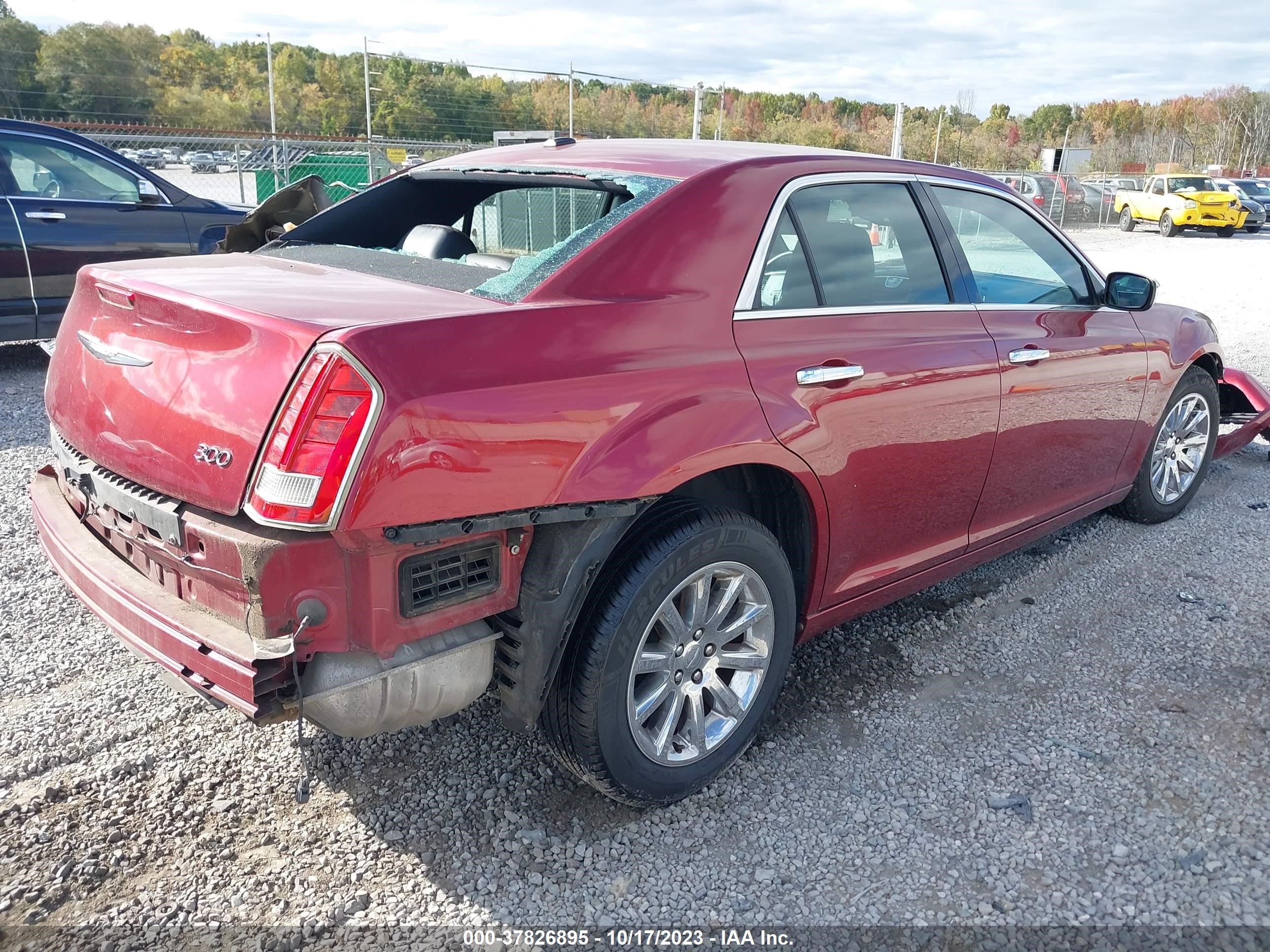 Photo 3 VIN: 2C3CA5CG6BH545932 - CHRYSLER 300 