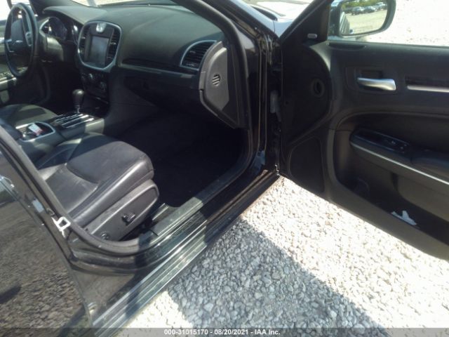 Photo 4 VIN: 2C3CA5CG6BH595780 - CHRYSLER 300 