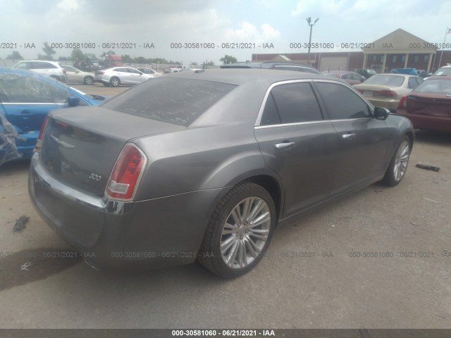 Photo 3 VIN: 2C3CA5CG7BH599501 - CHRYSLER 300 