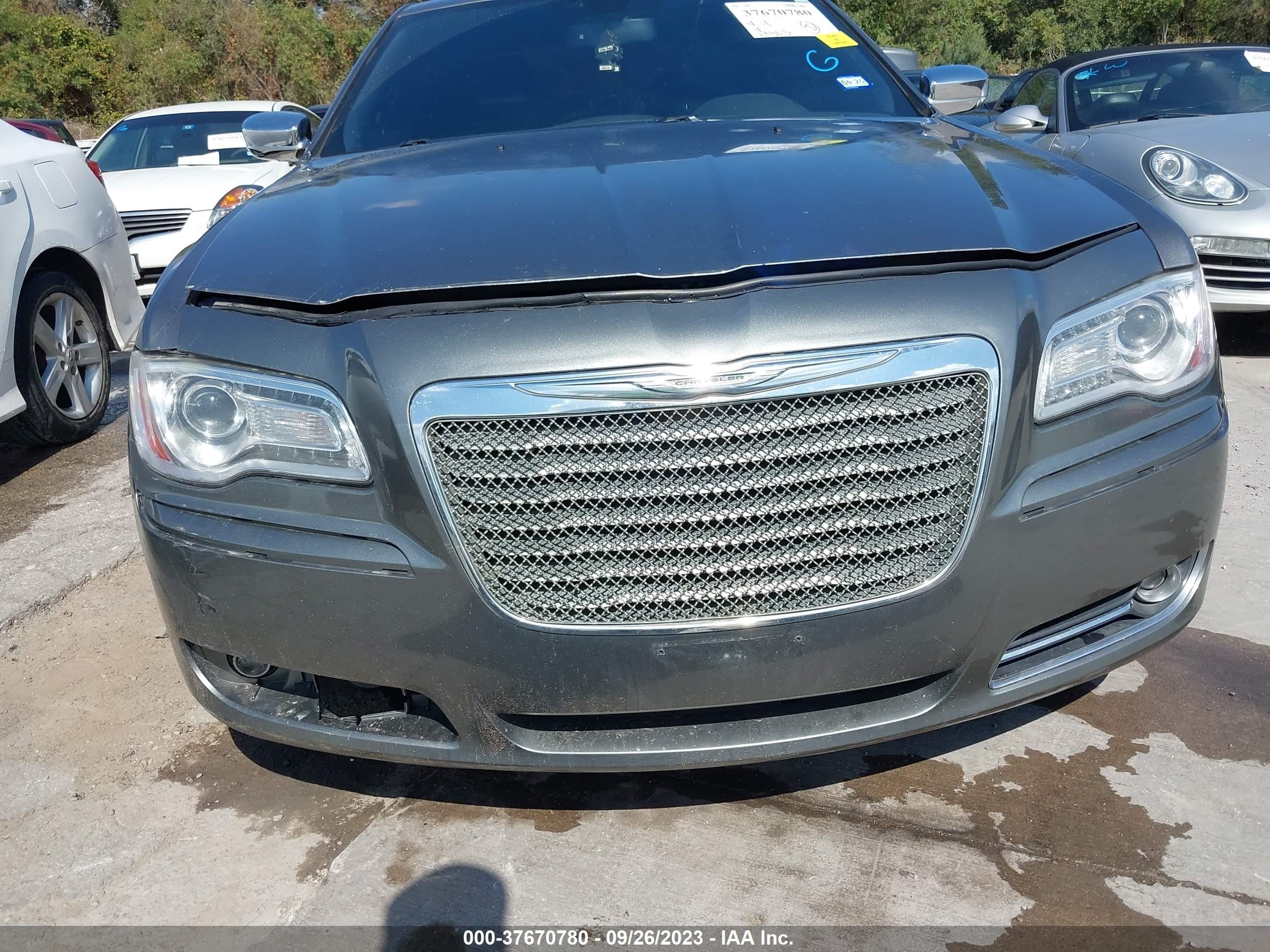 Photo 5 VIN: 2C3CA5CG9BH599502 - CHRYSLER 300 