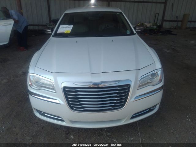 Photo 5 VIN: 2C3CA5CGXBH528843 - CHRYSLER 300 