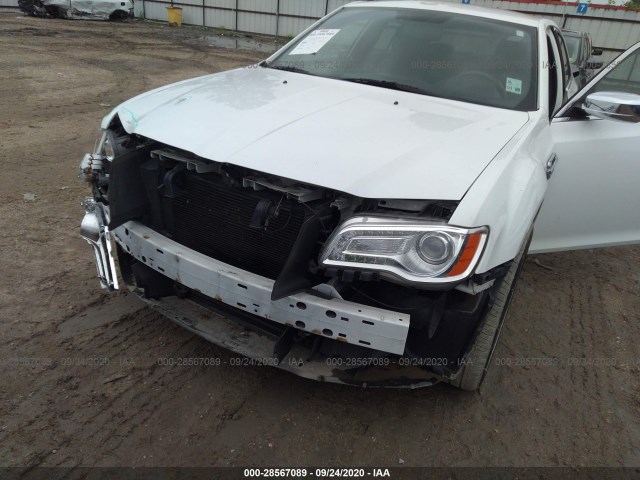 Photo 5 VIN: 2C3CA5CGXBH582627 - CHRYSLER 300 