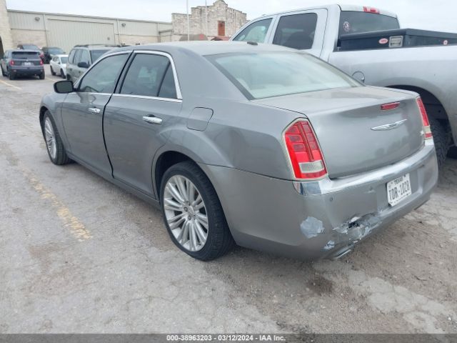 Photo 2 VIN: 2C3CA5CGXBH585608 - CHRYSLER 300 