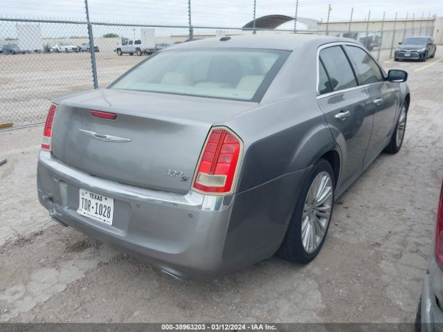 Photo 3 VIN: 2C3CA5CGXBH585608 - CHRYSLER 300 