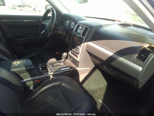 Photo 4 VIN: 2C3CA5CV0AH158404 - CHRYSLER 300 