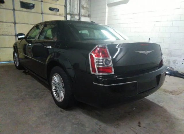 Photo 2 VIN: 2C3CA5CV1AH297490 - CHRYSLER 300 