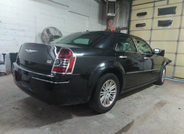 Photo 3 VIN: 2C3CA5CV1AH297490 - CHRYSLER 300 