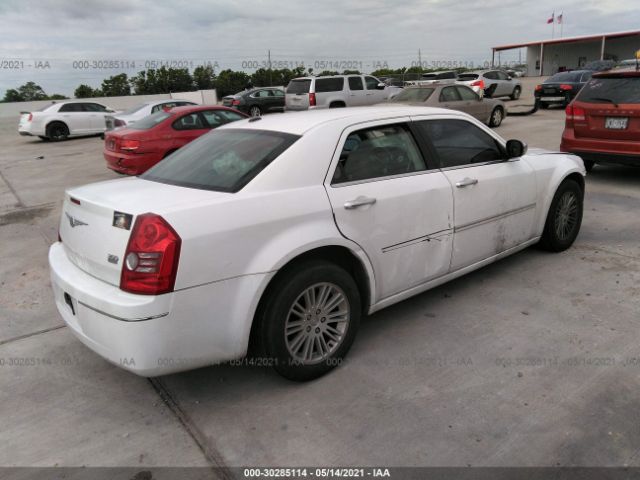 Photo 3 VIN: 2C3CA5CV1AH324896 - CHRYSLER 300 