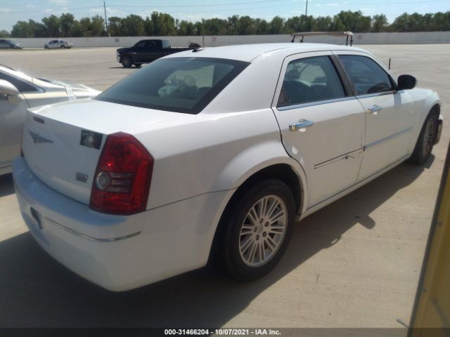 Photo 3 VIN: 2C3CA5CV1AH324896 - CHRYSLER 300 