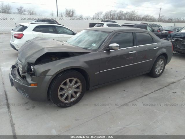 Photo 1 VIN: 2C3CA5CV2AH135593 - CHRYSLER 300 