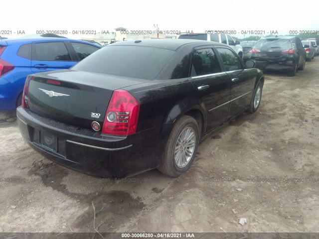 Photo 3 VIN: 2C3CA5CV3AH305444 - CHRYSLER 300 