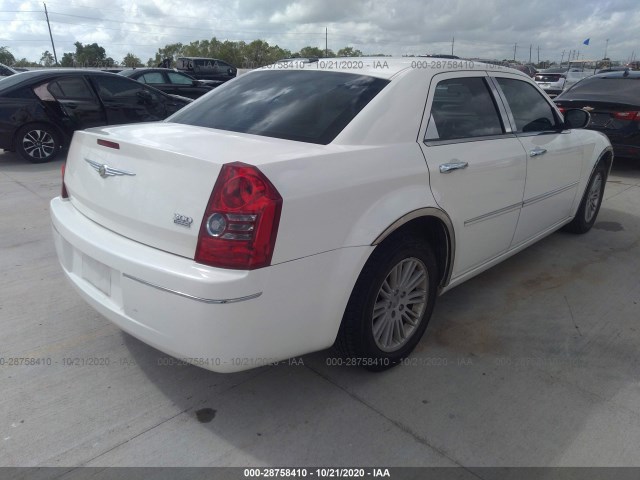 Photo 3 VIN: 2C3CA5CV3AH325709 - CHRYSLER 300 