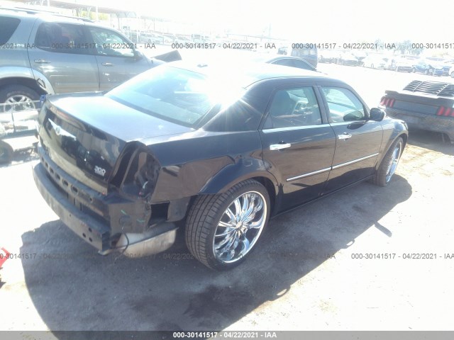 Photo 3 VIN: 2C3CA5CV4AH264600 - CHRYSLER 300 