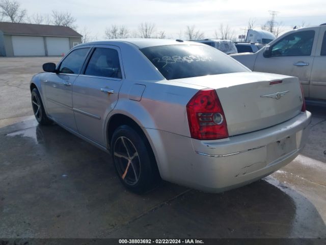 Photo 2 VIN: 2C3CA5CV4AH265813 - CHRYSLER 300 