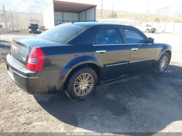 Photo 3 VIN: 2C3CA5CV5AH221268 - CHRYSLER 300 