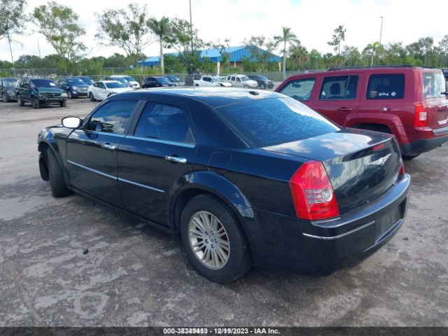 Photo 2 VIN: 2C3CA5CV6AH104427 - CHRYSLER 300 