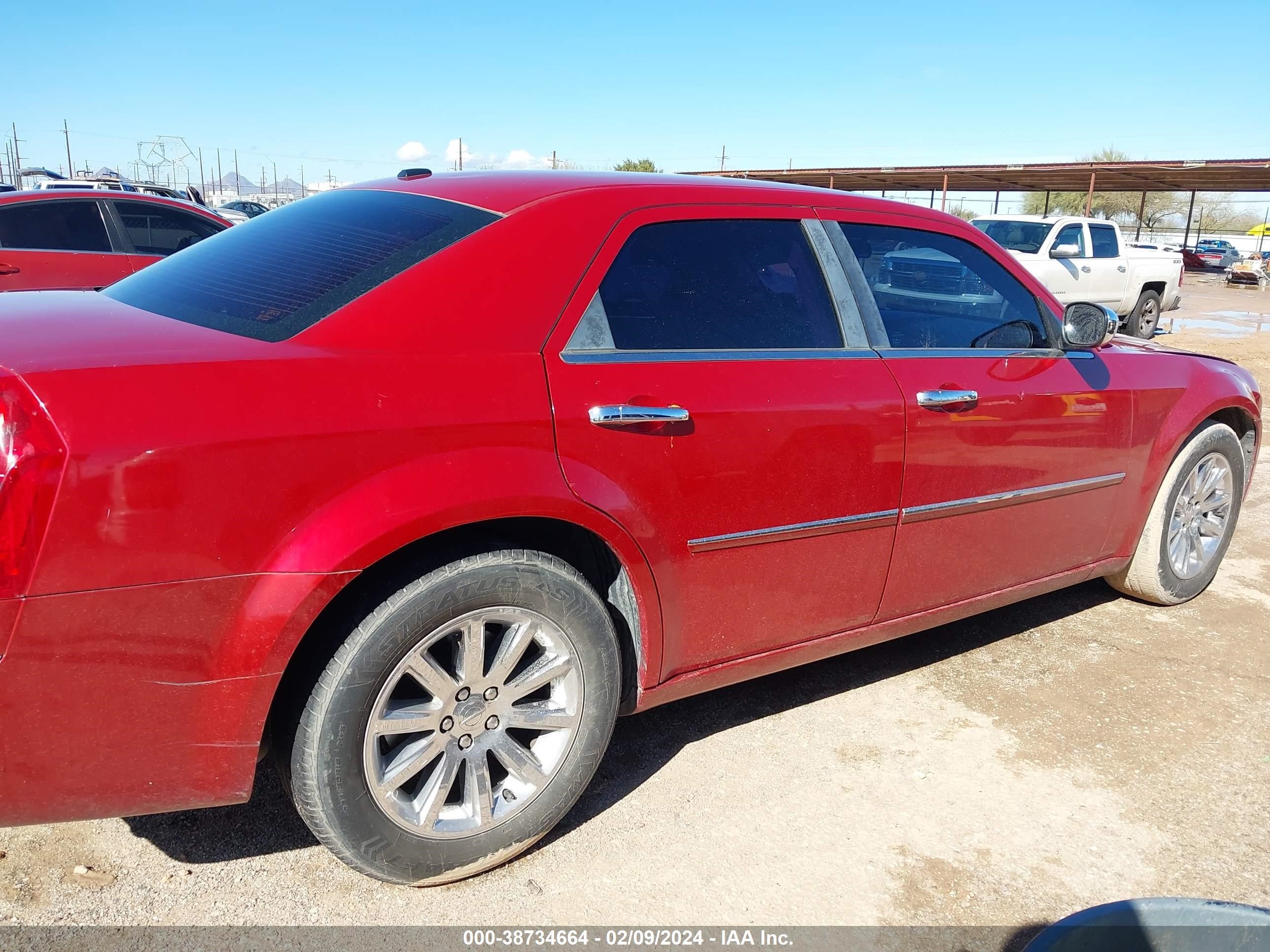 Photo 5 VIN: 2C3CA5CV6AH324733 - CHRYSLER 300 