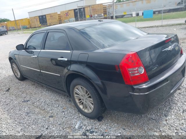 Photo 2 VIN: 2C3CA5CV7AH104985 - CHRYSLER 300 