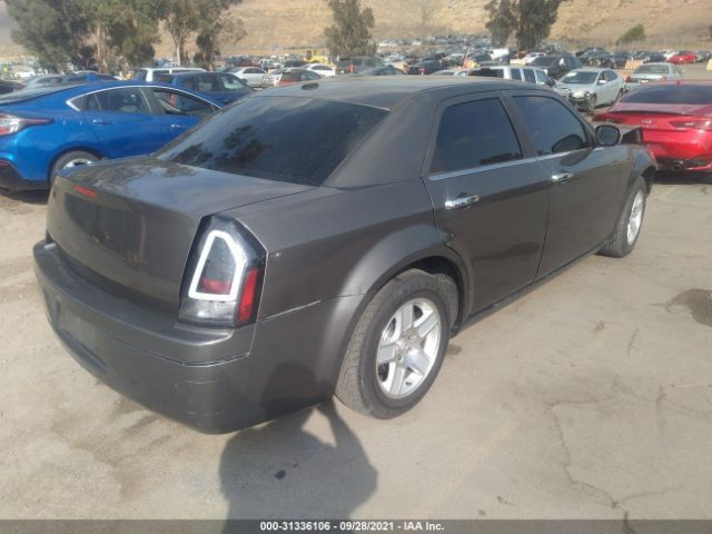 Photo 3 VIN: 2C3CA5CV7AH164751 - CHRYSLER 300 