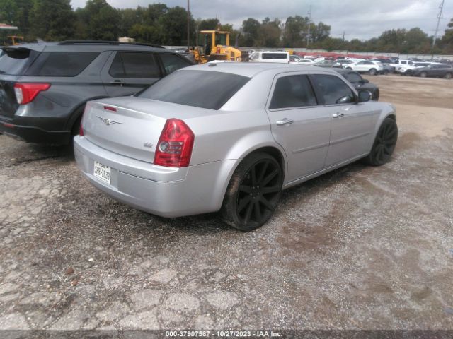 Photo 3 VIN: 2C3CA5CV7AH225435 - CHRYSLER 300 