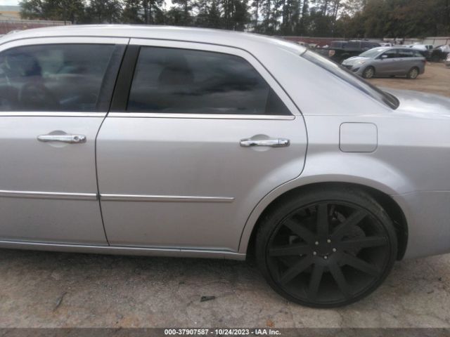 Photo 5 VIN: 2C3CA5CV7AH225435 - CHRYSLER 300 