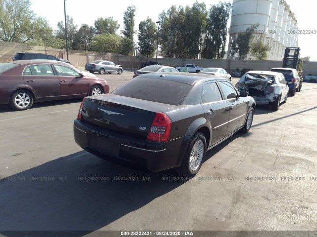 Photo 3 VIN: 2C3CA5CV7AH297512 - CHRYSLER 300 