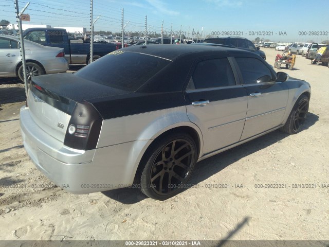 Photo 3 VIN: 2C3CA5CV8AH105627 - CHRYSLER 300 