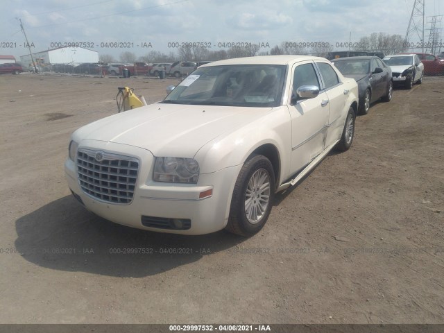 Photo 1 VIN: 2C3CA5CV8AH138921 - CHRYSLER 300 