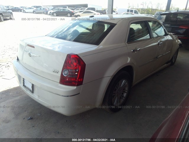 Photo 3 VIN: 2C3CA5CV8AH230482 - CHRYSLER 300 