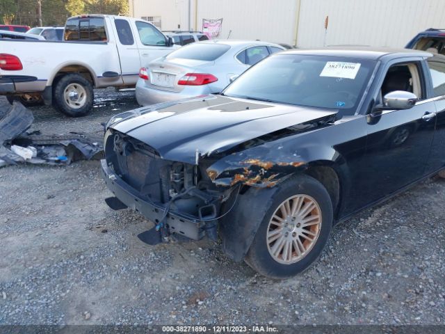 Photo 5 VIN: 2C3CA5CV8AH325589 - CHRYSLER 300 