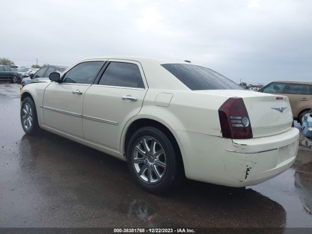 Photo 2 VIN: 2C3CA5CV9AH123358 - CHRYSLER 300 