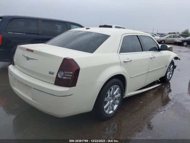 Photo 3 VIN: 2C3CA5CV9AH123358 - CHRYSLER 300 