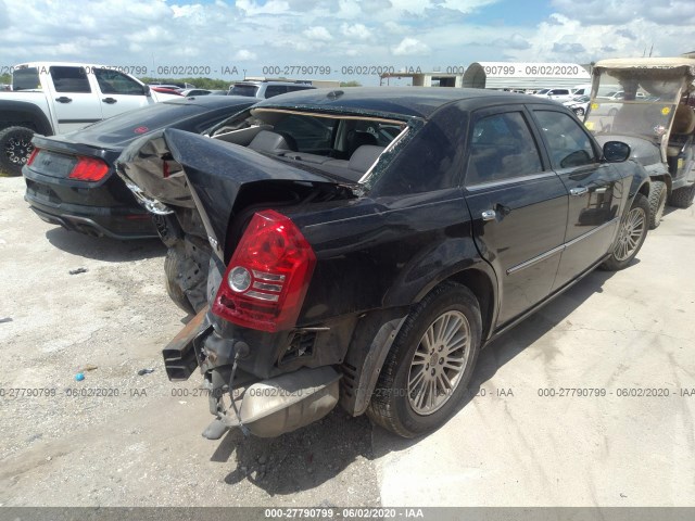 Photo 3 VIN: 2C3CA5CV9AH155243 - CHRYSLER 300 