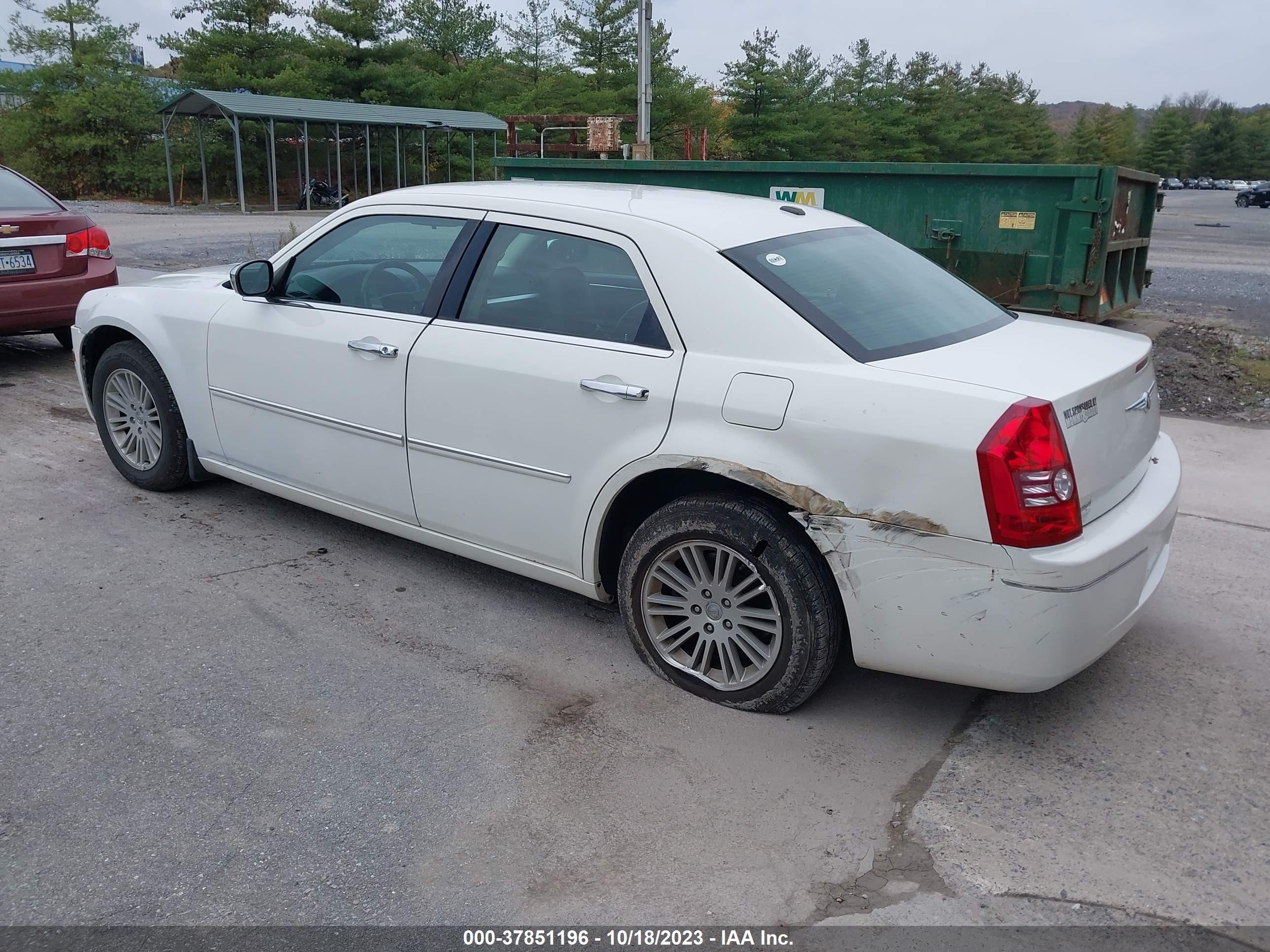 Photo 2 VIN: 2C3CA5CV9AH191658 - CHRYSLER 300 