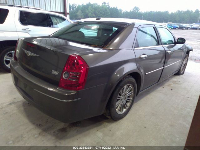 Photo 3 VIN: 2C3CA5CV9AH220835 - CHRYSLER 300 