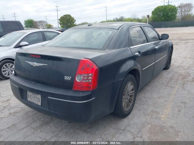 Photo 3 VIN: 2C3CA5CV9AH328128 - CHRYSLER 300 